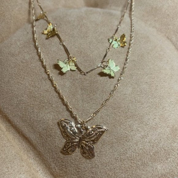 Beautiful Gold Butterfly Necklace